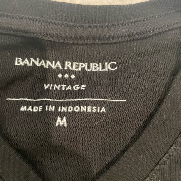 Banana Republic TShirt ( Medium) - Picture 6 of 7